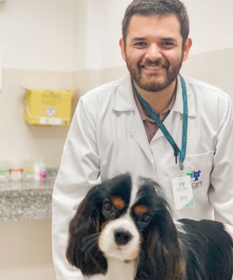 Oi, eu sou o Dudu! Semana passada fui ao Pet Care Ibirapuera porque estava com diarreia.